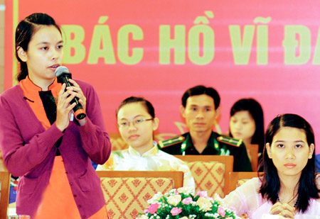 Chuẩn bị nhân sự cấp ủy mới ở cơ sở Khó cơ cấu cán bộ trẻ, cán bộ nữ